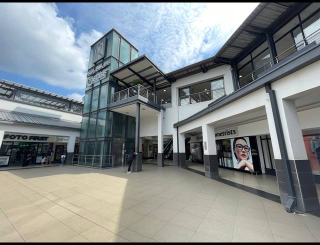 1,296M² OFFICE TO LET IN RIVONIA